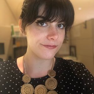 Meet your Posher, Lauren